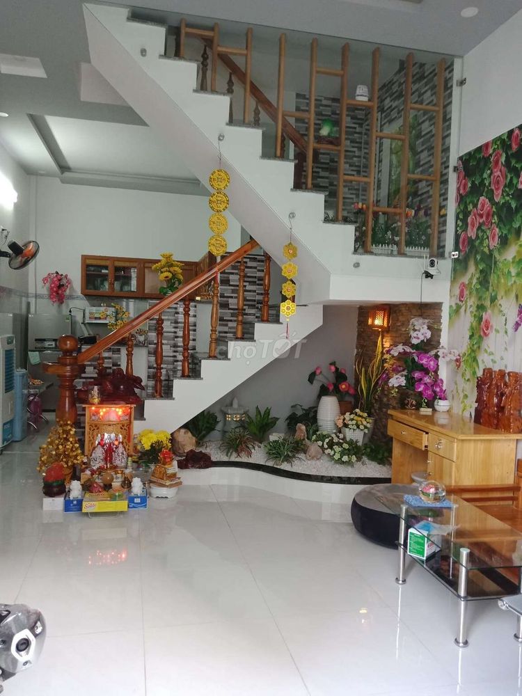 Cần bán nhà mới mặt tiền đường D11, phường Ghềnh ráng, tp.Quy nhơn, .Bình Định 0905733896